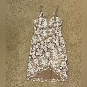 Gianni Bini Tan and White Mini Dress